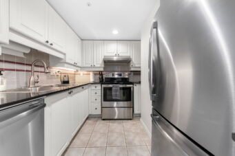 #1702 - 183 Keefer Place